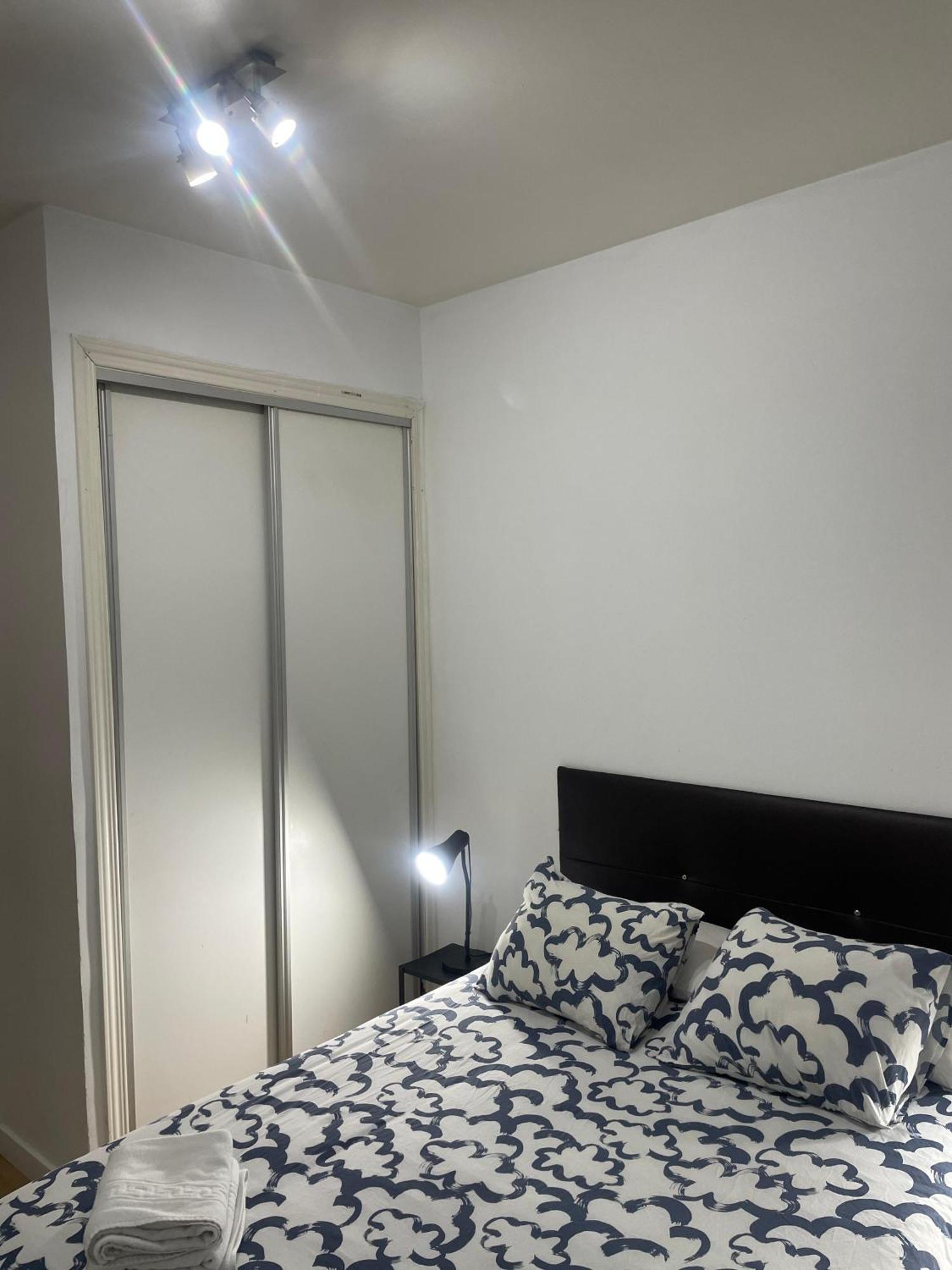 Plaza Rio B Apartman Madrid Kültér fotó